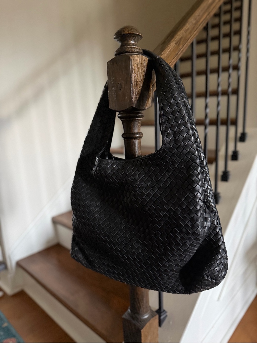 Beautiful Large Black Woven Leather Shoulder Bag - Unbranded